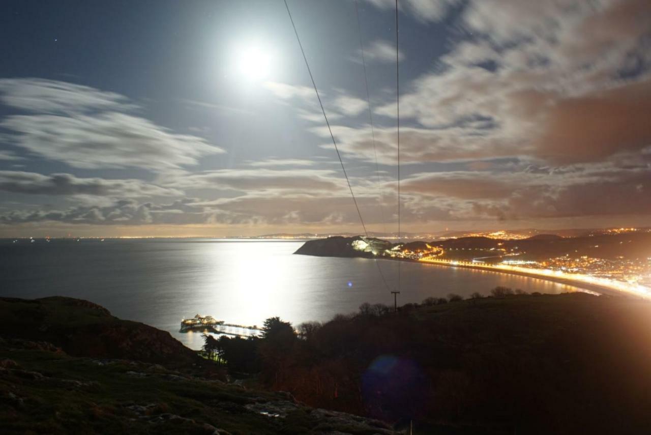 Whitegate Apartment Llandudno Bagian luar foto